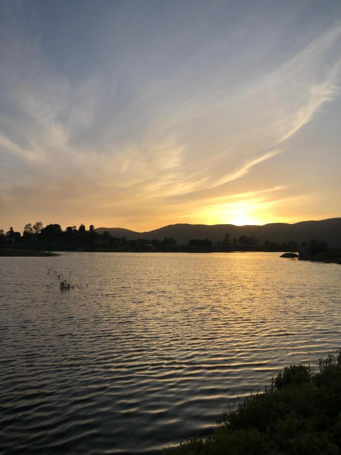 Lago Valle Wine Glamping Guadalupe Eksteriør billede